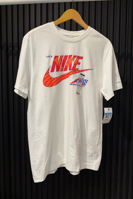 Camiseta Nike Sportswear Club Fleece
