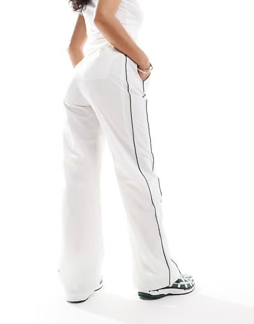 Sudadera Nike Windrunner