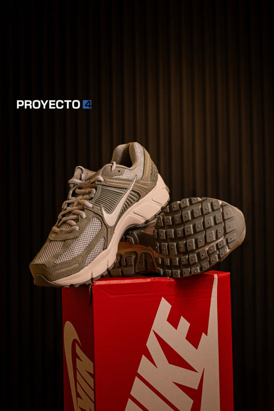 Nike Zoom Vomero 5