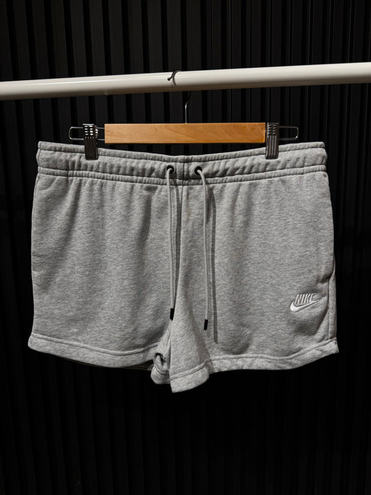 Short Nike Básico