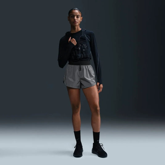 Short Nike Running Division