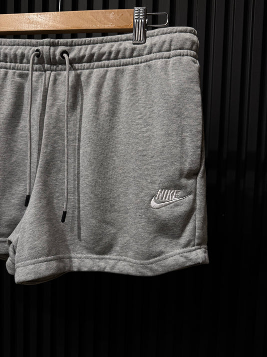 Short Nike Básico