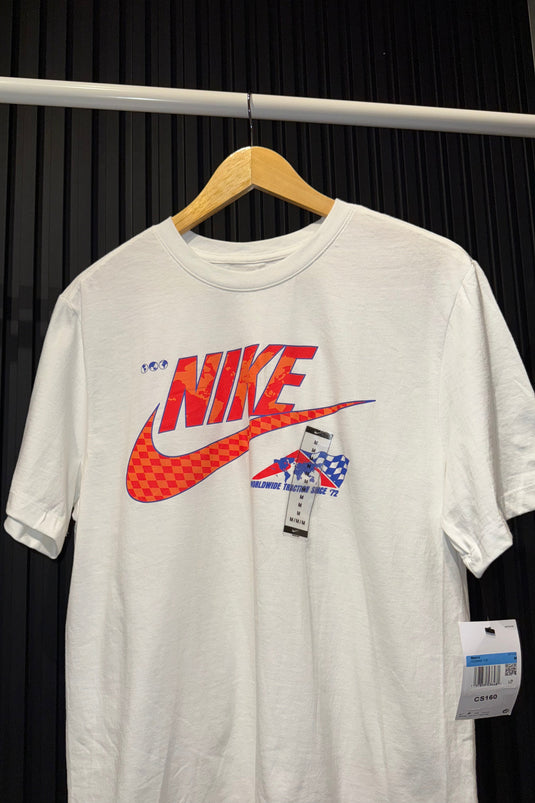 Camiseta Nike Sportswear Club Fleece