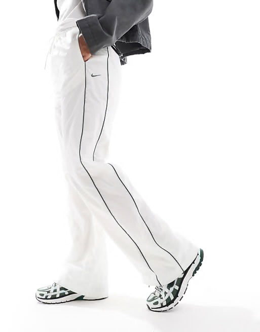 Sudadera Nike Windrunner