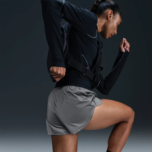 Short Nike Running Division