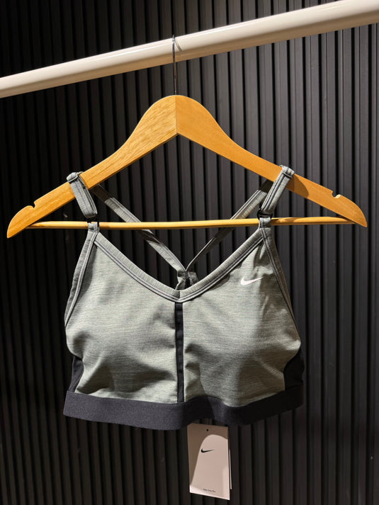 Top Nike CS172