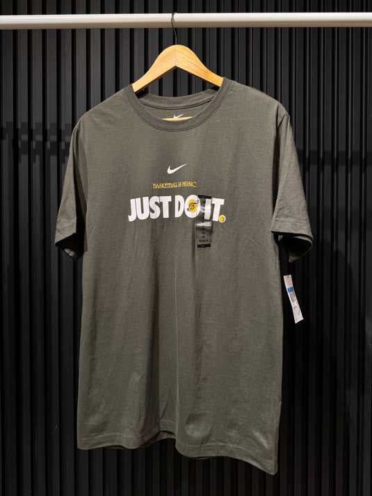 Camiseta Nike Basketball Is Music